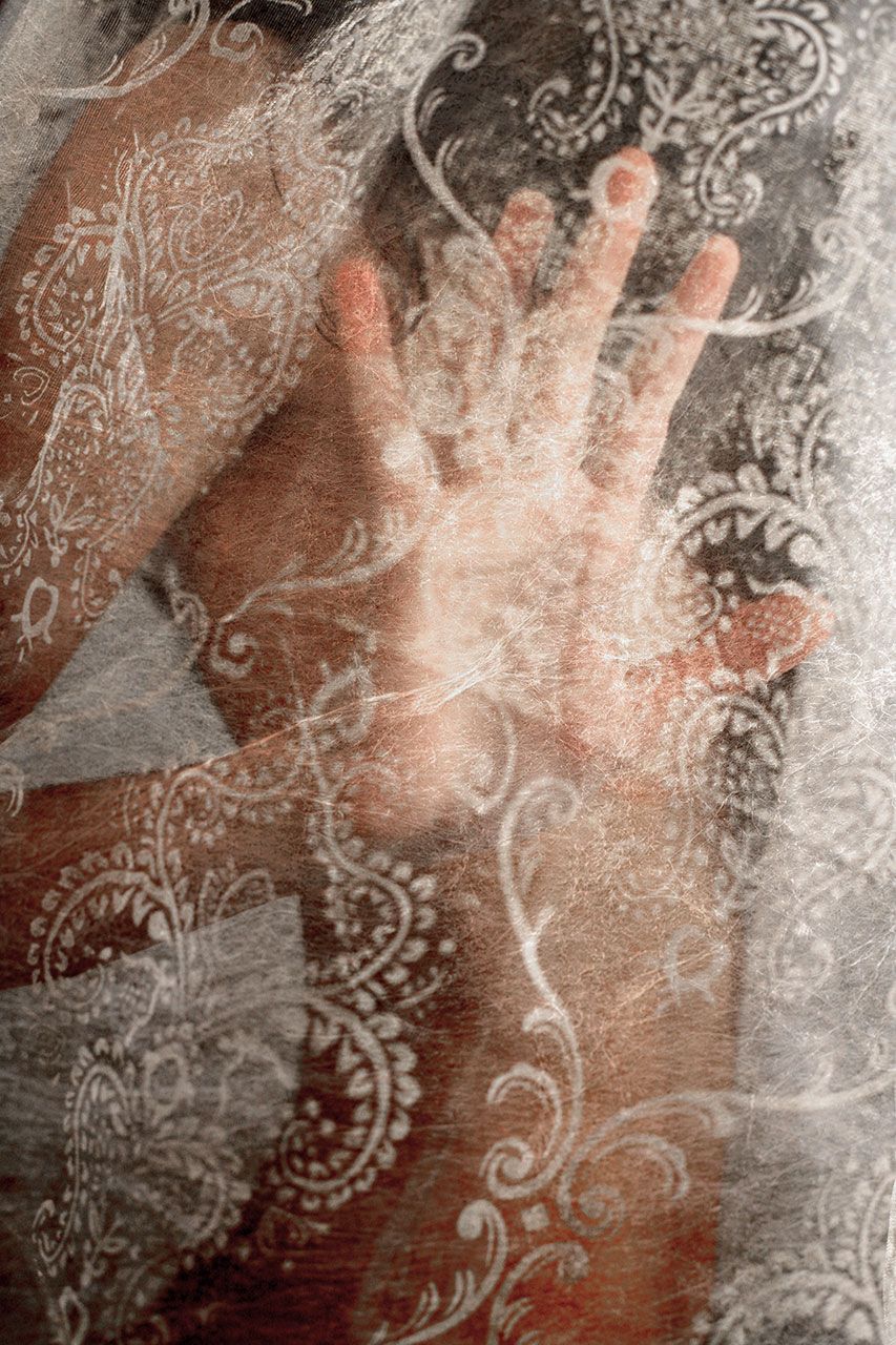 Lisa Brunner - Art Photographer - Nude woman hiding behind lace